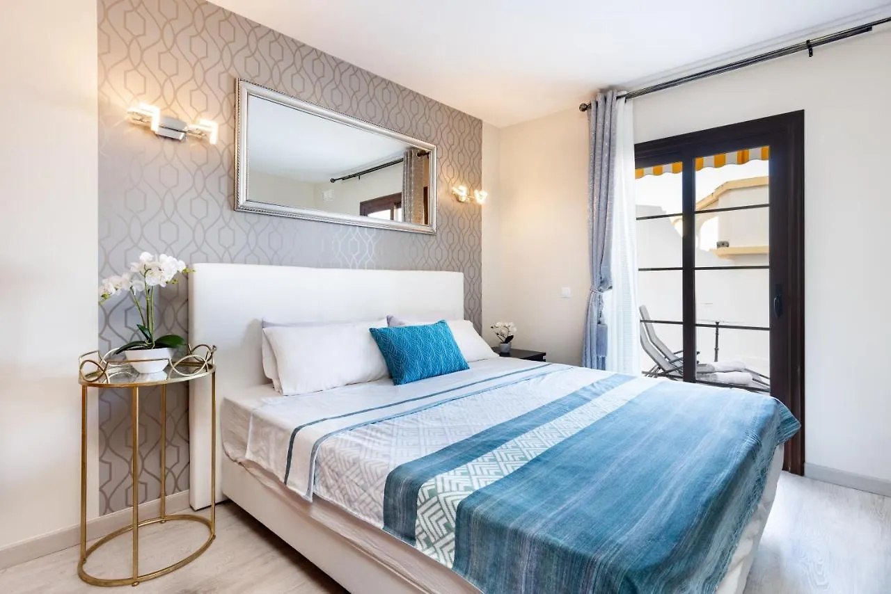 Appartamento Stylish Design With Ocean, Pool View, King Size Bed, Wifi, Smart Tv, Free Parking 2 Pools Access Costa Adeje