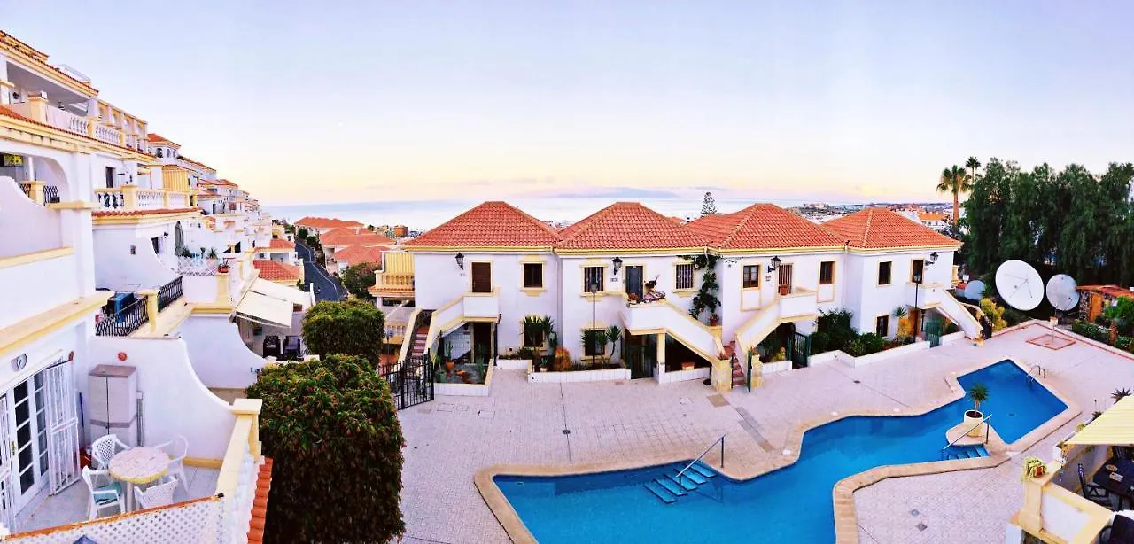 Appartamento Stylish Design With Ocean, Pool View, King Size Bed, Wifi, Smart Tv, Free Parking 2 Pools Access Costa Adeje   Costa Adeje (Tenerife)