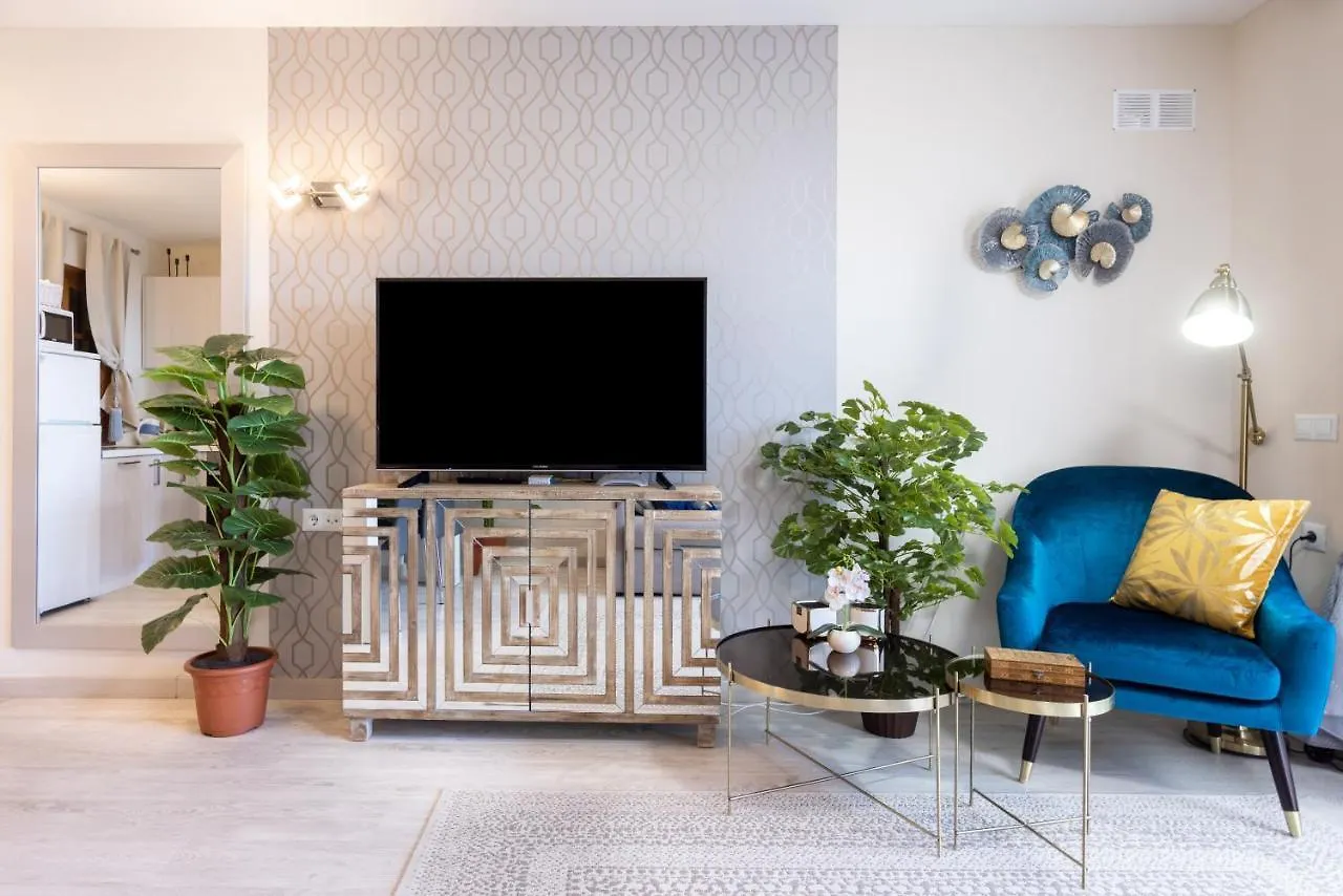Stylish Design With Ocean, Pool View, King Size Bed, Wifi, Smart Tv, Free Parking 2 Pools Access Apartment Costa Adeje